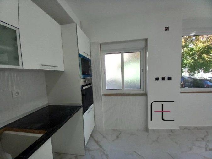 Apartamento T2 para Venda em Amora Foto 7