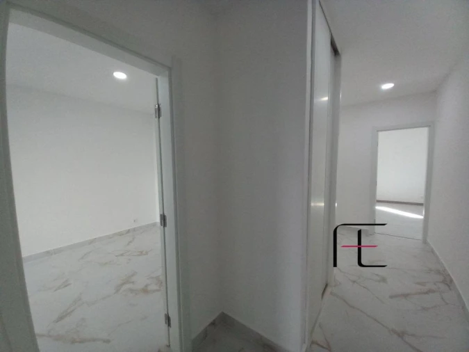 Apartamento T2 para Venda em Amora Foto 16