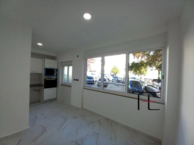 Apartamento T2 para Venda em Amora Foto 14