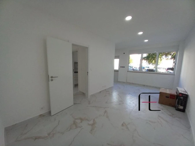 Apartamento T2 para Venda em Amora Foto 13