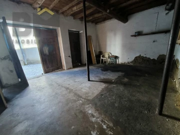 Moradia T3 para Venda em Póvoa de Rio de Moinhos e Cafede
