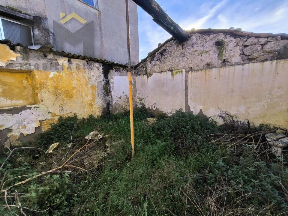 Moradia T3 para Venda em Póvoa de Rio de Moinhos e Cafede Foto 15