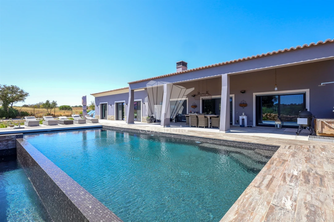 Moradia T3 para Venda em Lagoa e Carvoeiro Foto 27