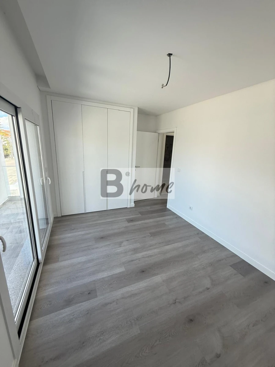 Moradia T4 para Venda em Corroios Foto 18