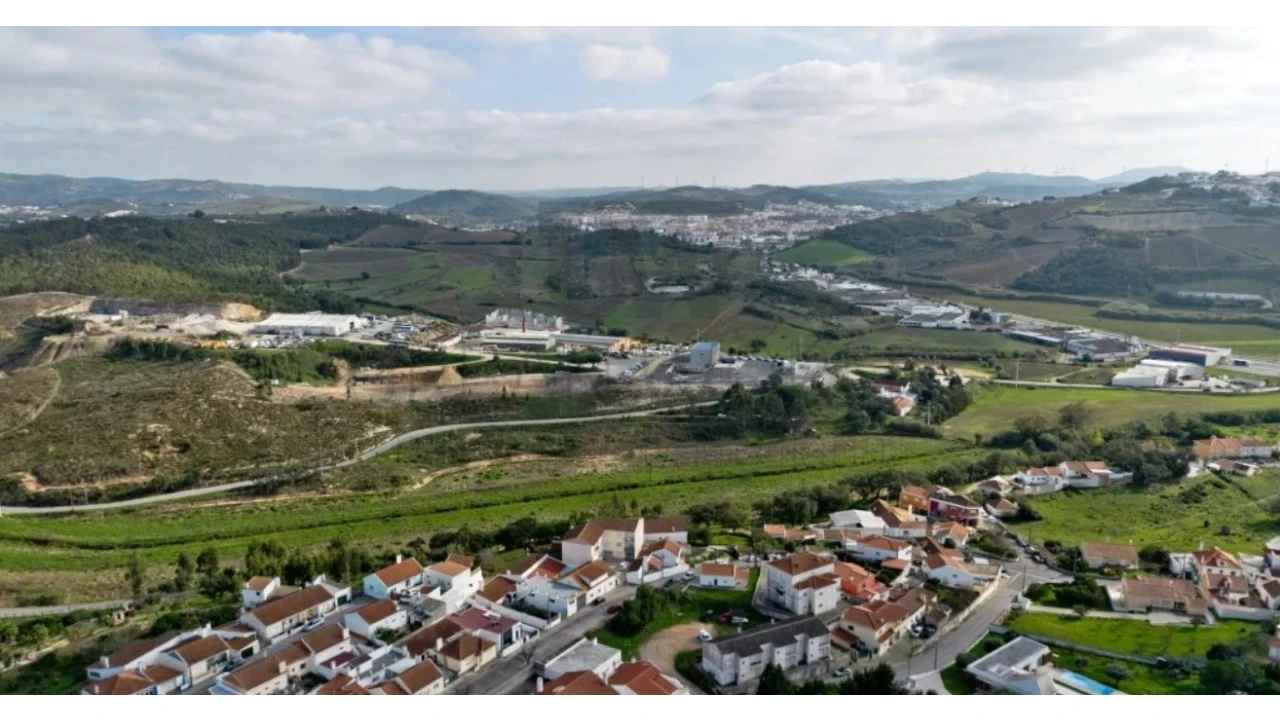 Terreno para Venda em Freiria Foto 7