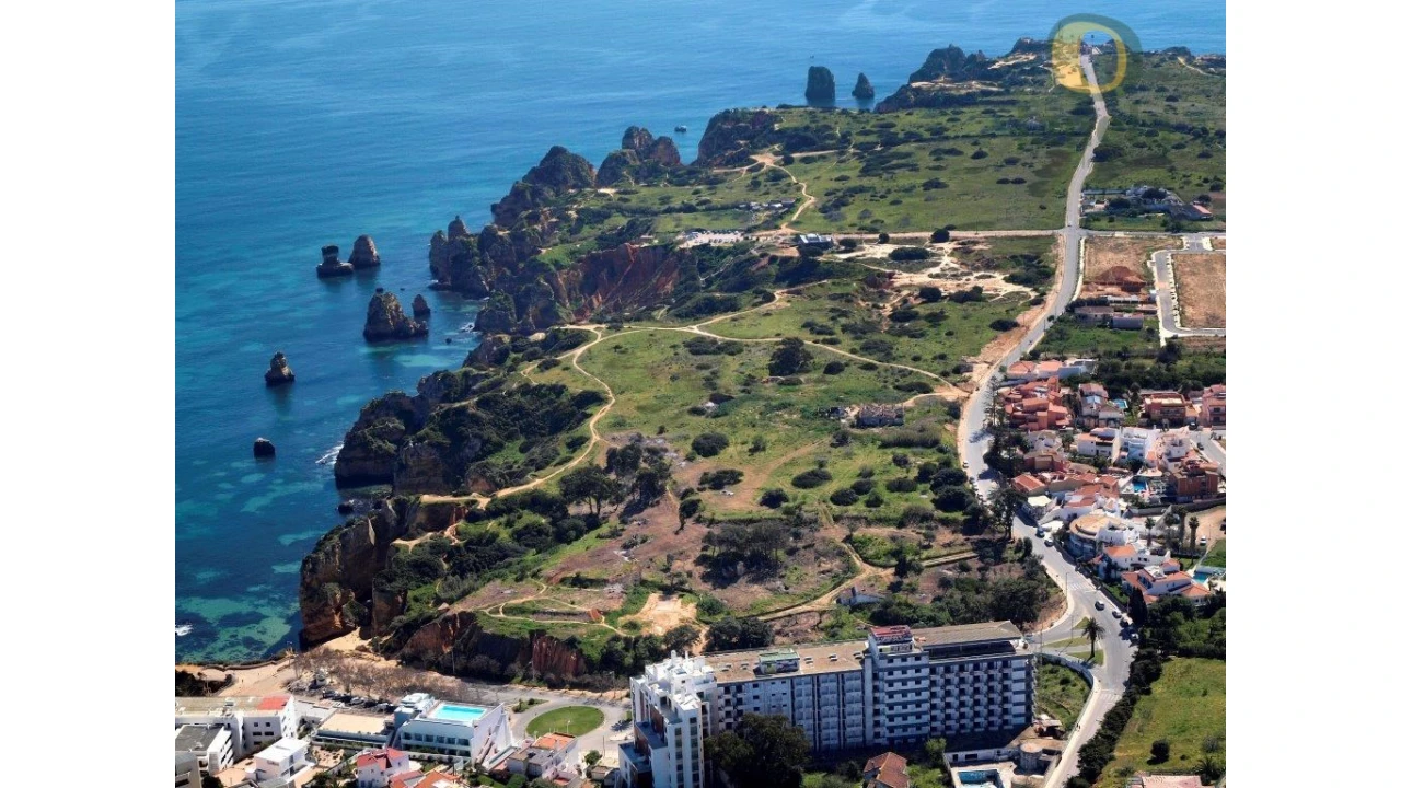 Quinta T4 para Venda em Lagos (São Sebastião e Santa Maria) Foto 2