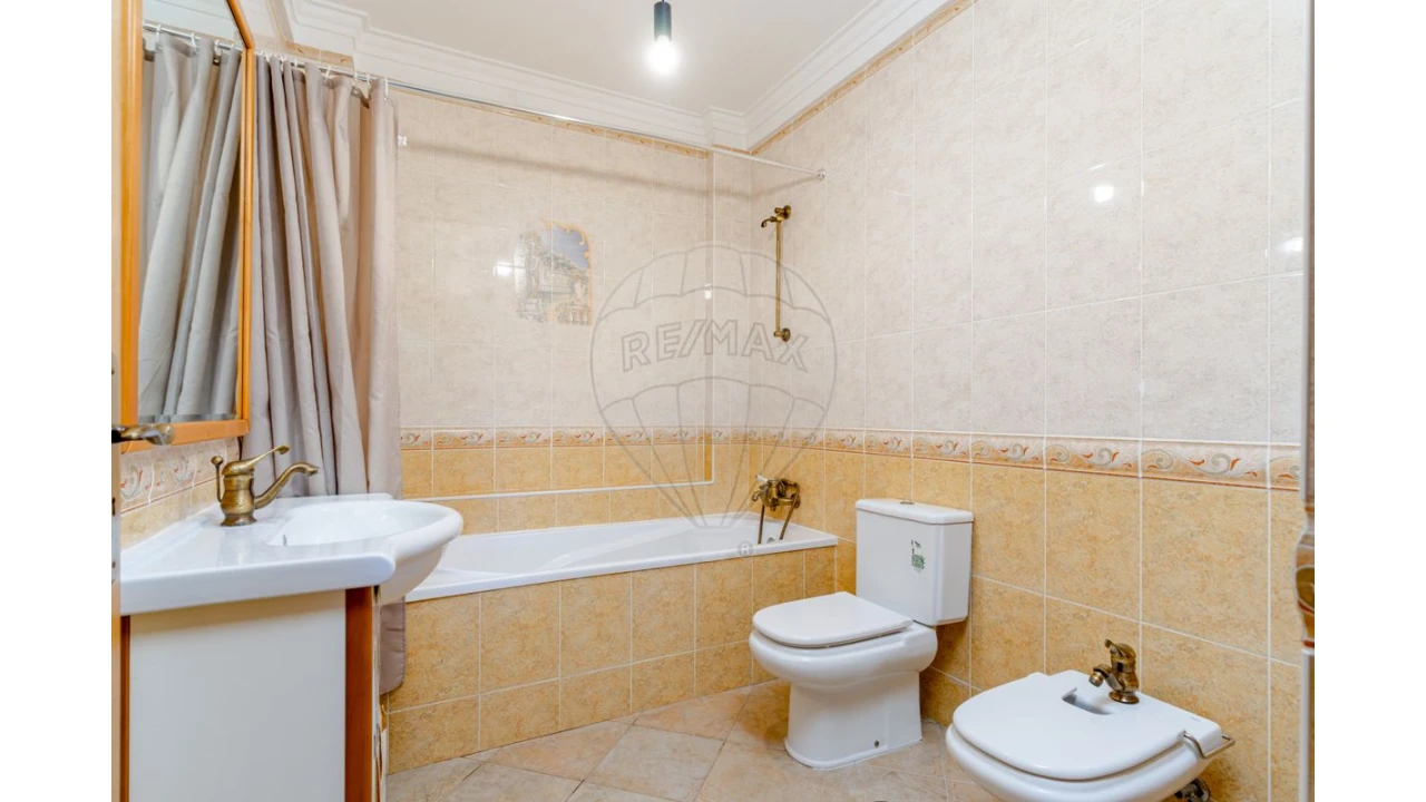 Quinta T4 para Arrendamento em Azeitão (São Lourenço e São Simão) Foto 17