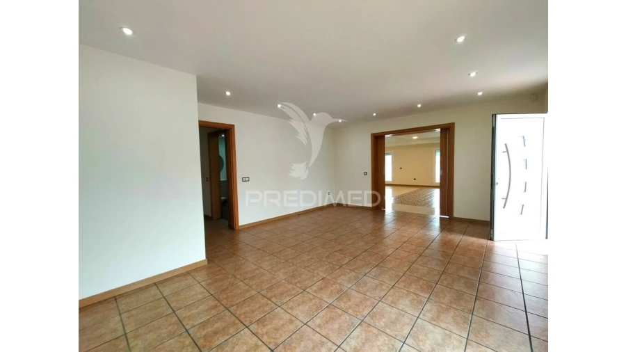 Moradia T6 para Venda em Bidoeira de Cima Foto 3