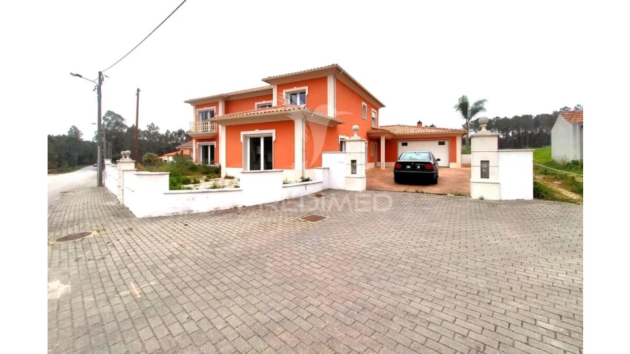 Moradia T6 para Venda em Bidoeira de Cima