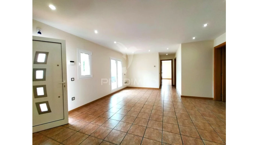 Moradia T6 para Venda em Bidoeira de Cima Foto 2