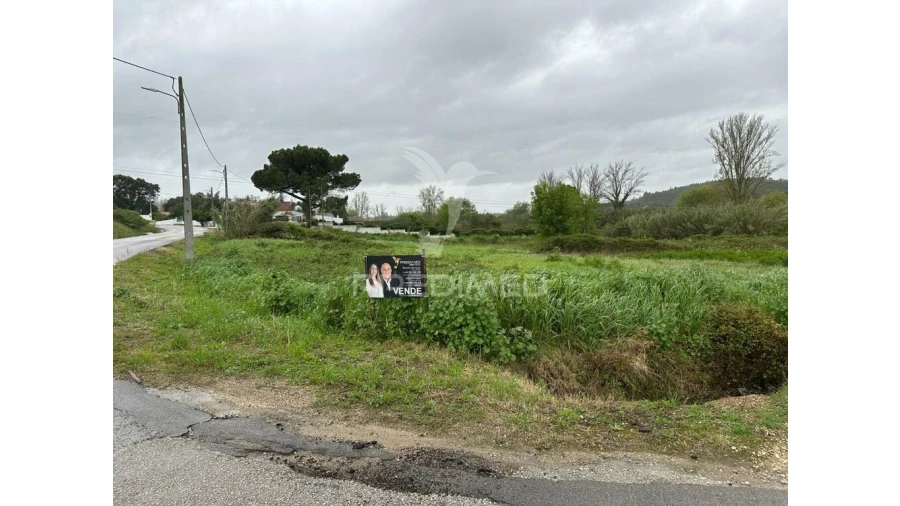 Terreno para Venda em Outeiro da Cortiçada e Arruda dos Pisões Foto 5