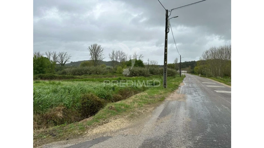 Terreno para Venda em Outeiro da Cortiçada e Arruda dos Pisões Foto 4