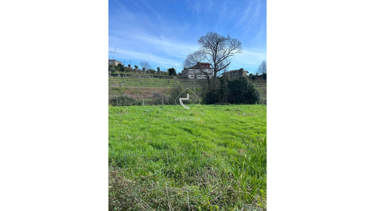 Terreno para Venda em Portela e Extremo Foto 2
