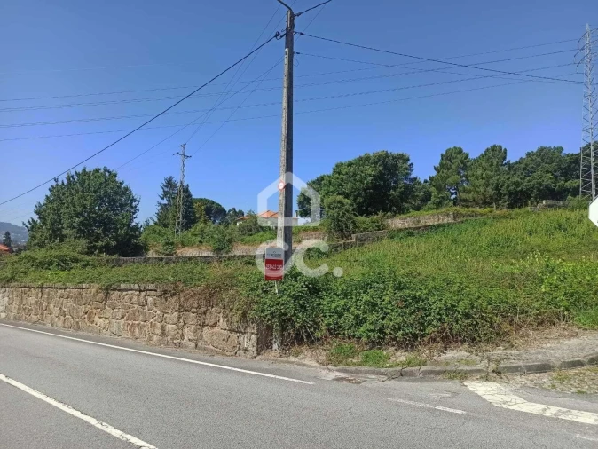 Terreno para Venda em Moreira de Conegos Foto 1