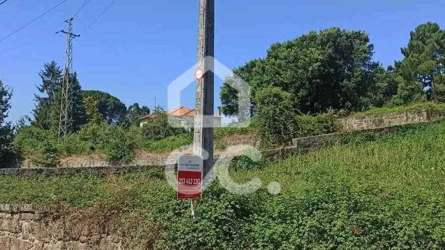 Terreno para Venda em Moreira de Conegos