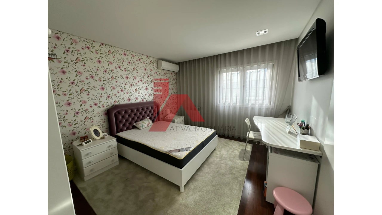 Apartamento T3 para Venda em Urgezes Foto 8