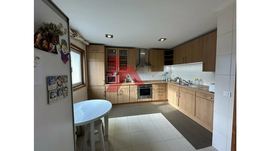 Apartamento T3 para Venda em Urgezes Foto 3