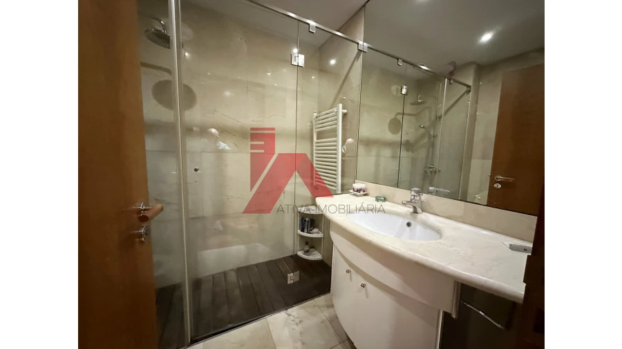 Apartamento T3 para Venda em Urgezes Foto 4