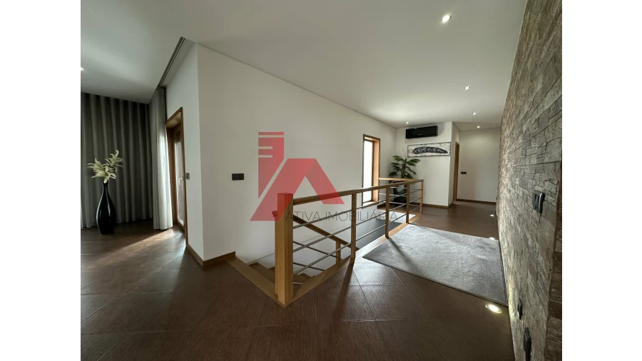 Moradia T3 para Venda em Santa Eulália Foto 7