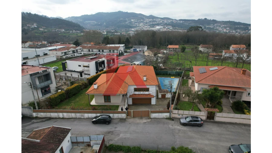 Moradia T3 para Venda em Santa Eulália Foto 1