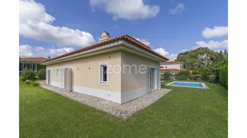 Moradia T4 para Venda em Alcabideche