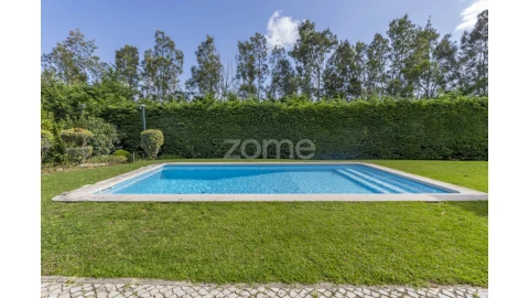 Moradia T4 para Venda em Alcabideche