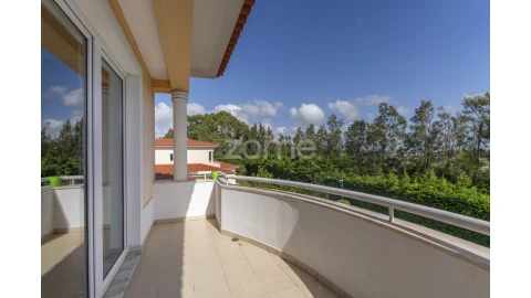 Moradia T4 para Venda em Alcabideche