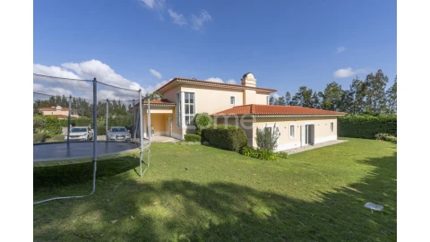 Moradia T4 para Venda em Alcabideche