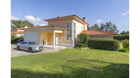 Moradia T4 para Venda em Alcabideche