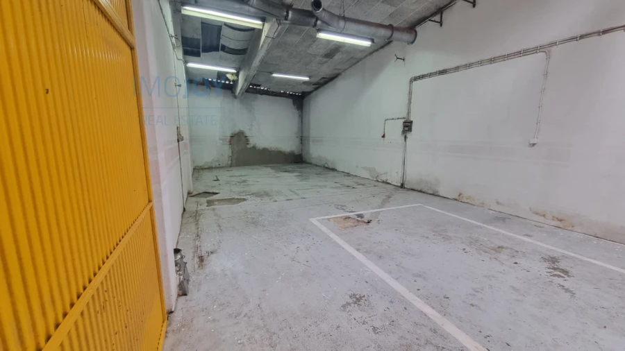 Armazém para Venda em Santa Iria de Azoia, São João da Talha e Bobadela Foto 11