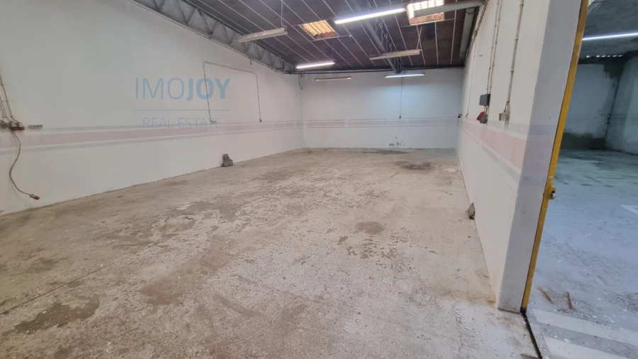 Armazém para Venda em Santa Iria de Azoia, São João da Talha e Bobadela Foto 12