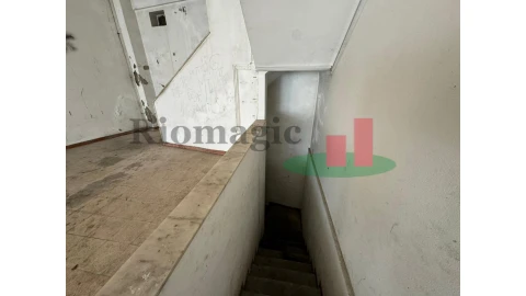 Loja para Venda em Marrazes e Barosa