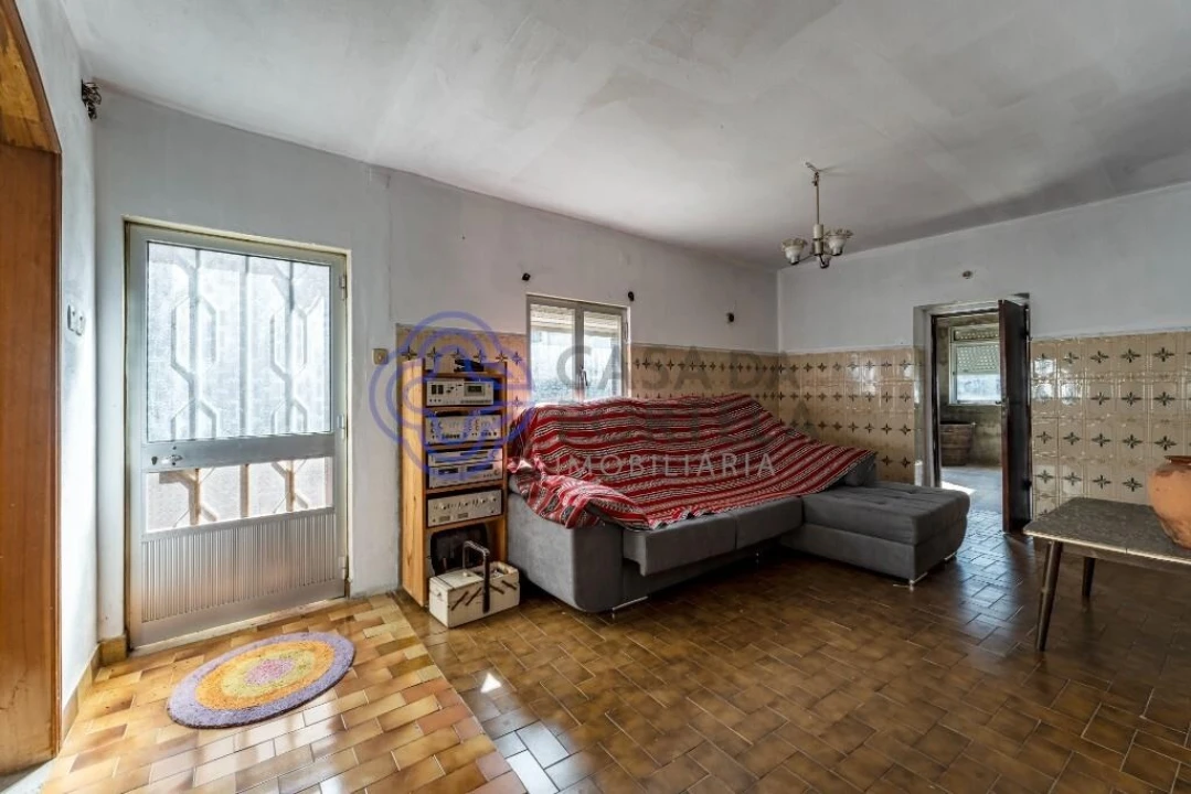 Moradia T4 para Venda em Aricera e Goujoim Foto 12