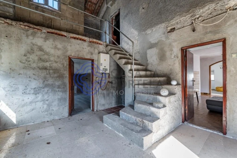 Moradia T4 para Venda em Aricera e Goujoim Foto 26