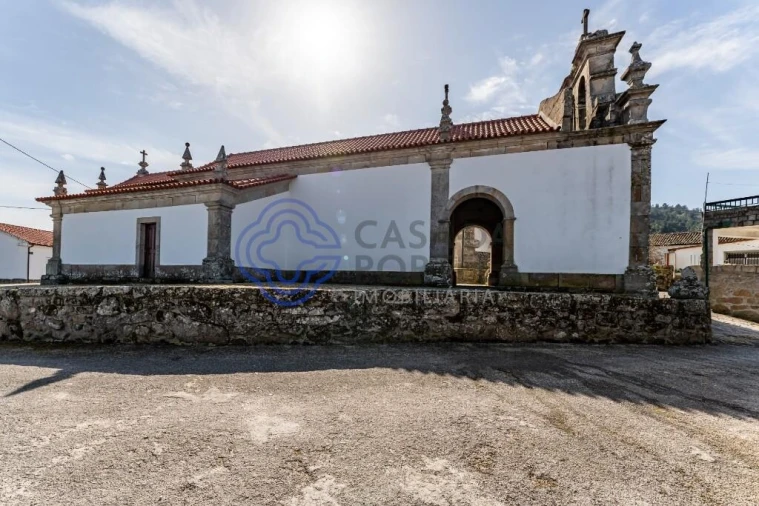 Moradia T4 para Venda em Aricera e Goujoim Foto 34