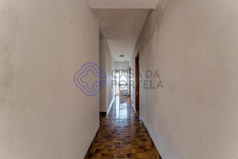 Moradia T4 para Venda em Aricera e Goujoim Foto 24