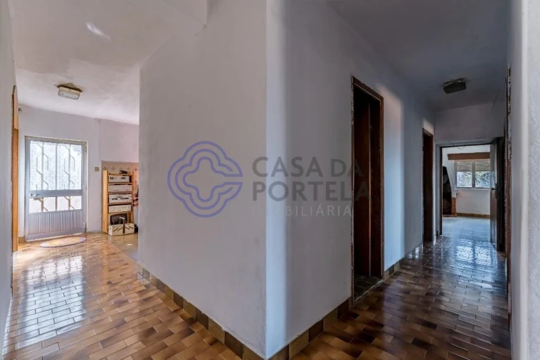 Moradia T4 para Venda em Aricera e Goujoim Foto 14