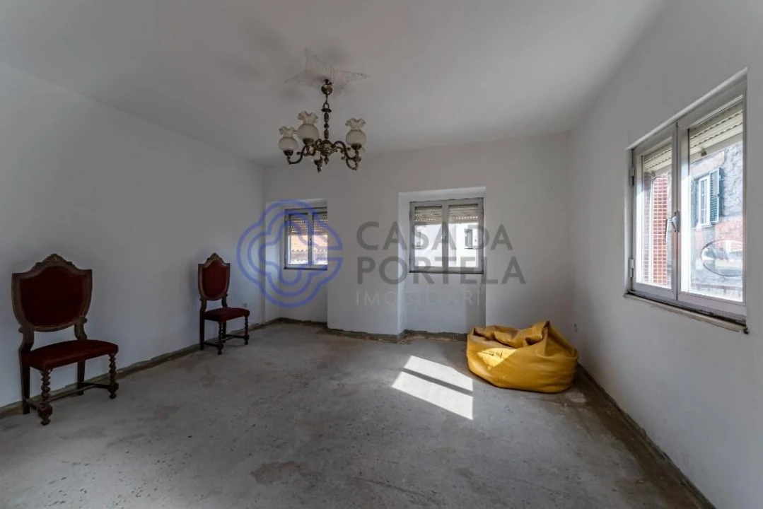 Moradia T4 para Venda em Aricera e Goujoim Foto 15