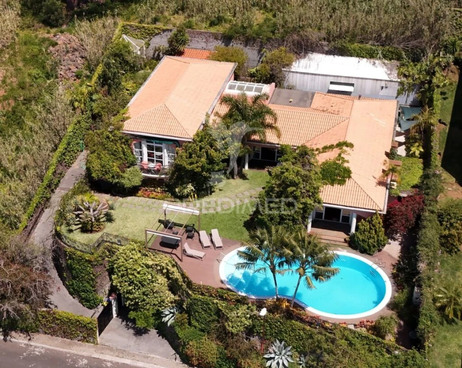 Moradia T4 para Venda em São Gonçalo Foto 2