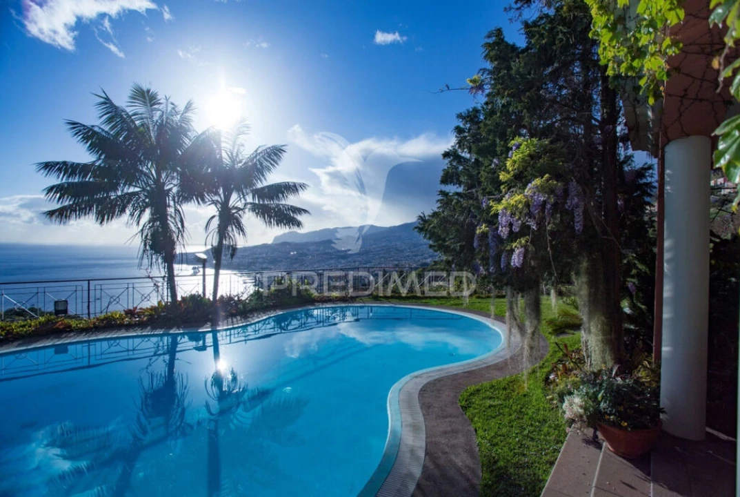 Moradia T4 para Venda em São Gonçalo Foto 1
