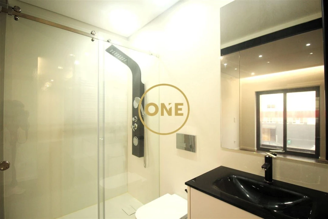 Apartamento T3 para Venda em Ramalde Foto 12
