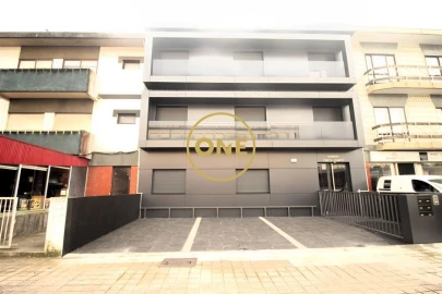 Apartamento T3 para Venda em Ramalde