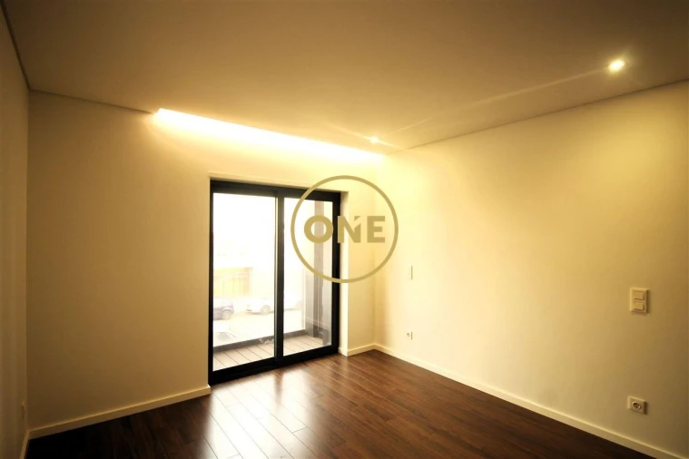 Apartamento T3 para Venda em Ramalde Foto 8