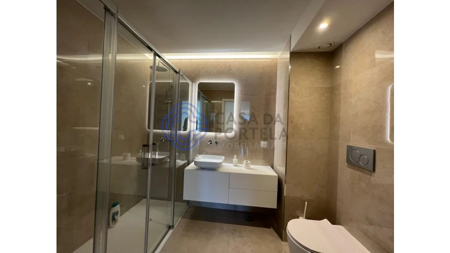 Apartamento T2 para Venda em Paranhos Foto 4