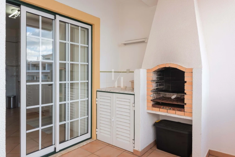 Apartamento T2 para Arrendamento férias em Quarteira Foto 9