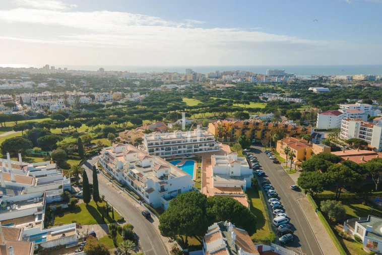Apartamento T2 para Arrendamento férias em Quarteira Foto 27