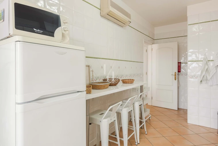 Apartamento T2 para Arrendamento férias em Quarteira Foto 12