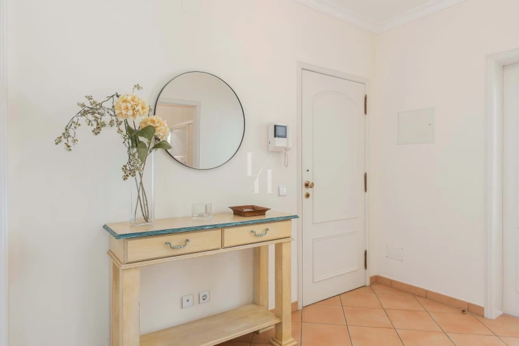 Apartamento T2 para Arrendamento férias em Quarteira Foto 3