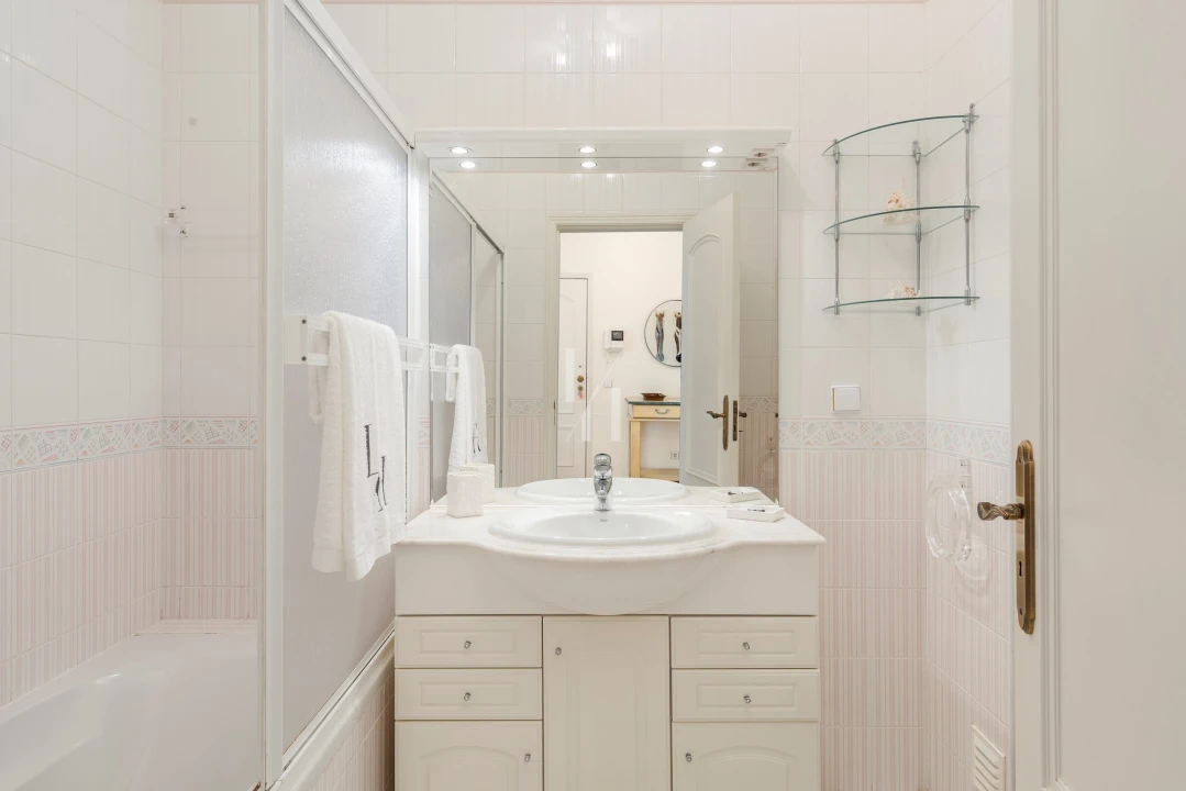 Apartamento T2 para Arrendamento férias em Quarteira Foto 14