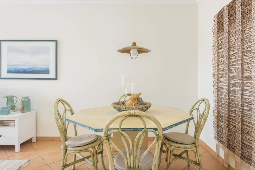 Apartamento T2 para Arrendamento férias em Quarteira Foto 7